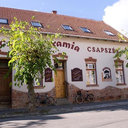 Haramia Csapszék és Fogadó Szombathely Exterior foto