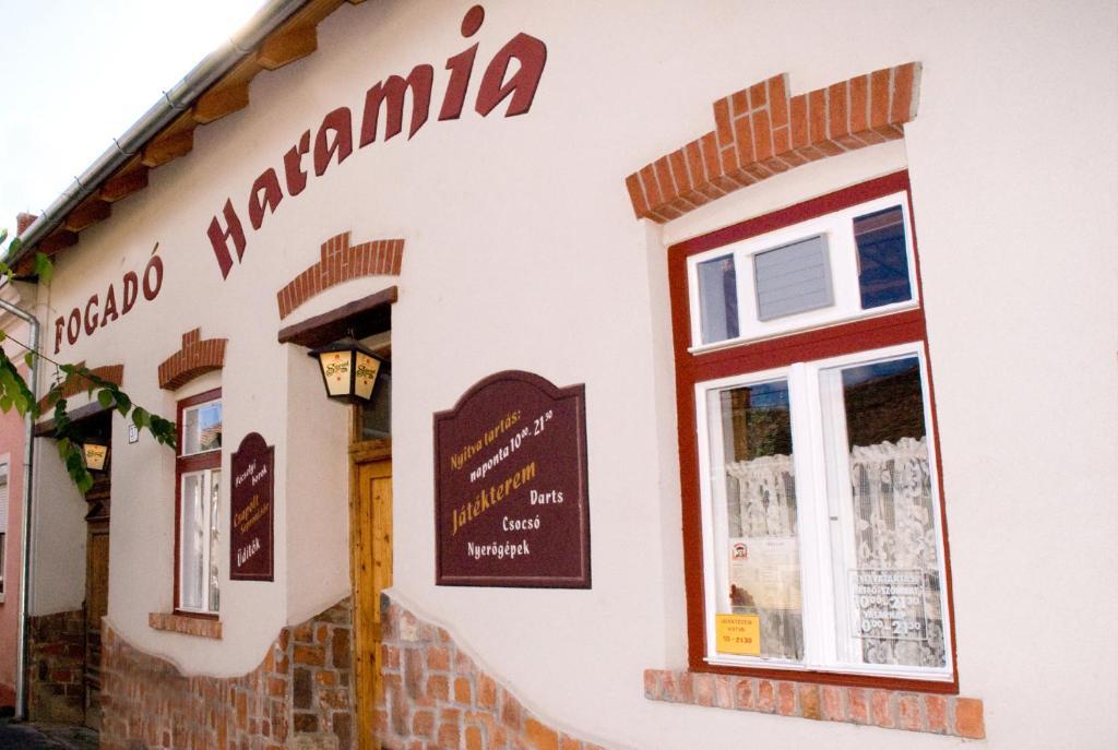 Haramia Csapszék és Fogadó Szombathely Exterior foto